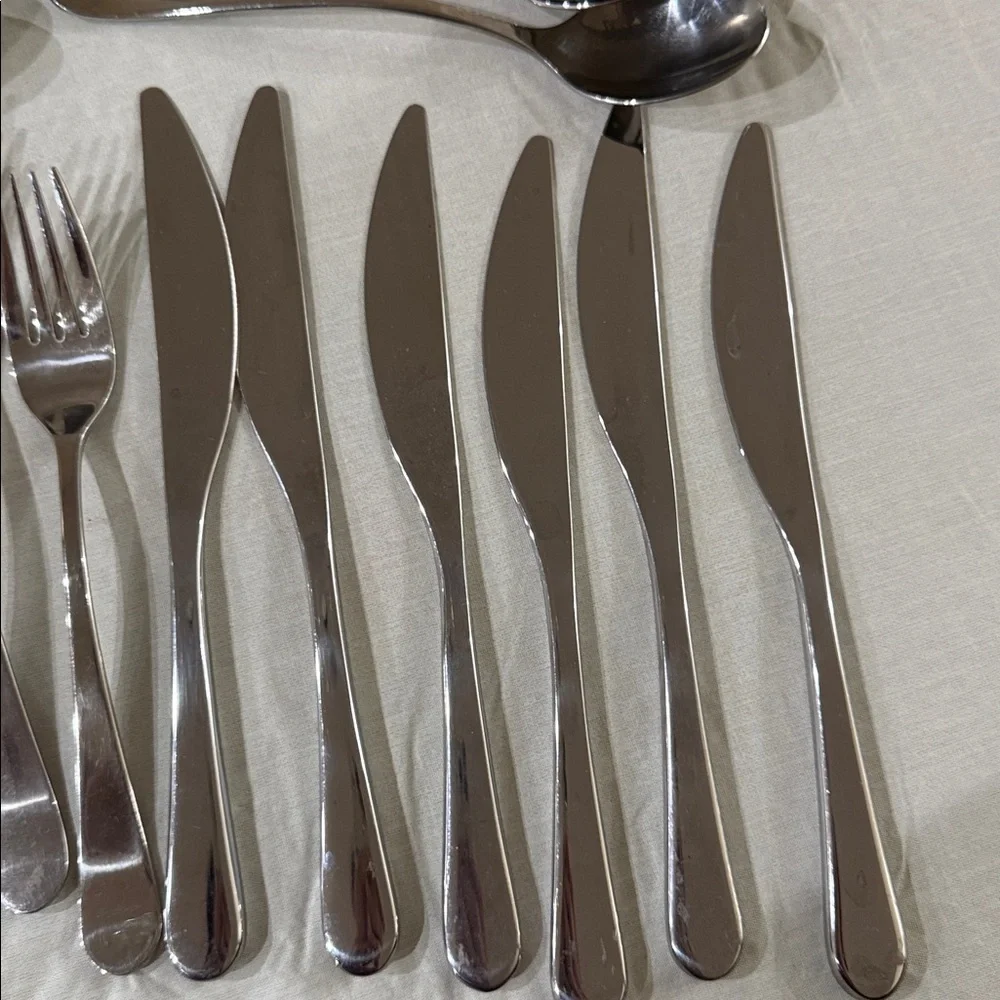 Bed bath and beyond silverware 29 pcs
